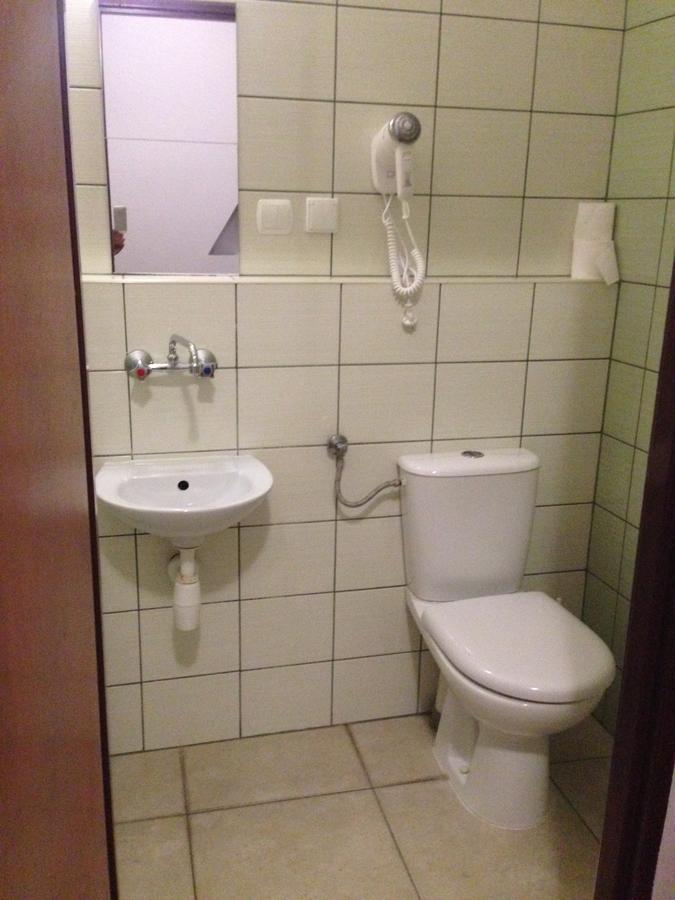Frolic Goats Hostel 波兹南 外观 照片