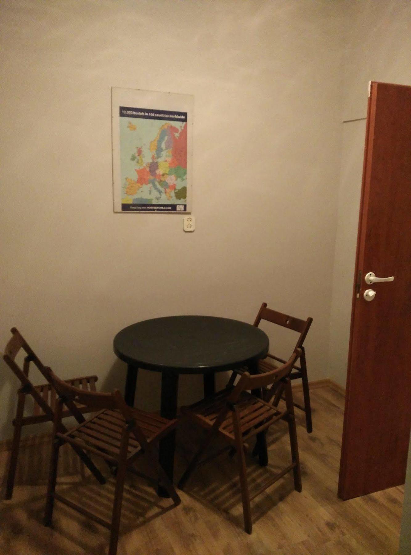 Frolic Goats Hostel 波兹南 外观 照片