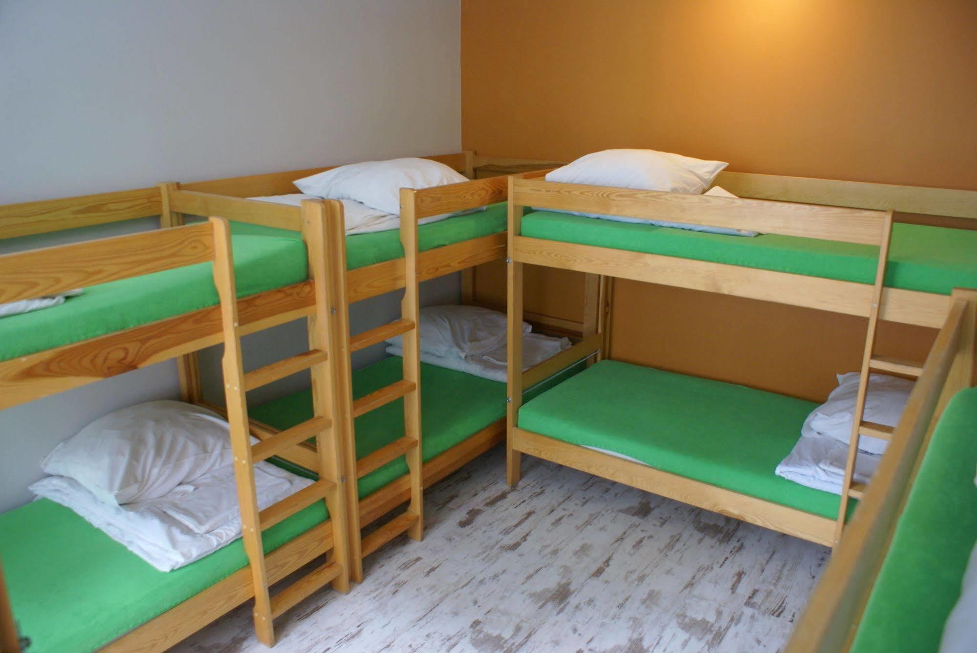 Frolic Goats Hostel 波兹南 外观 照片