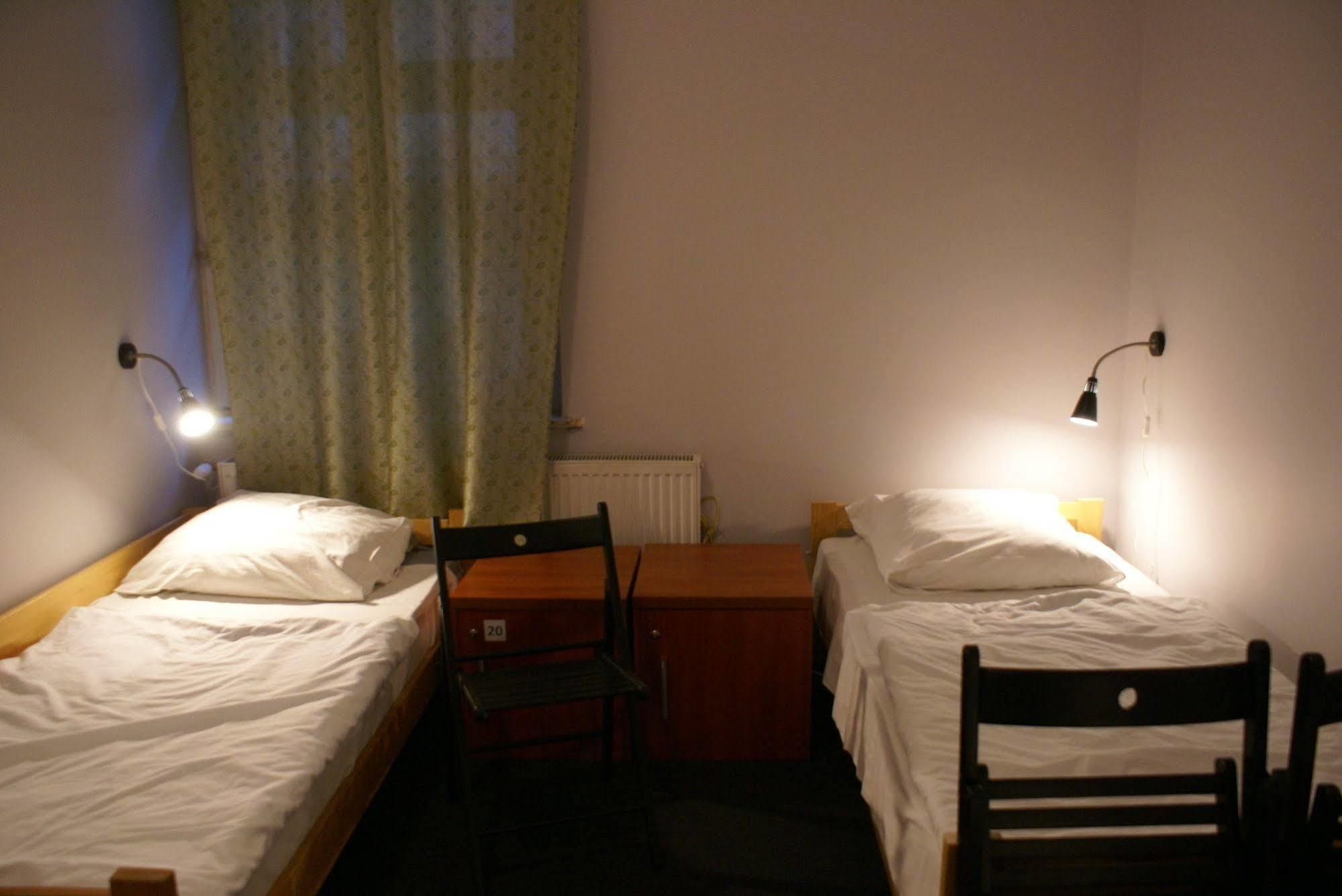 Frolic Goats Hostel 波兹南 外观 照片