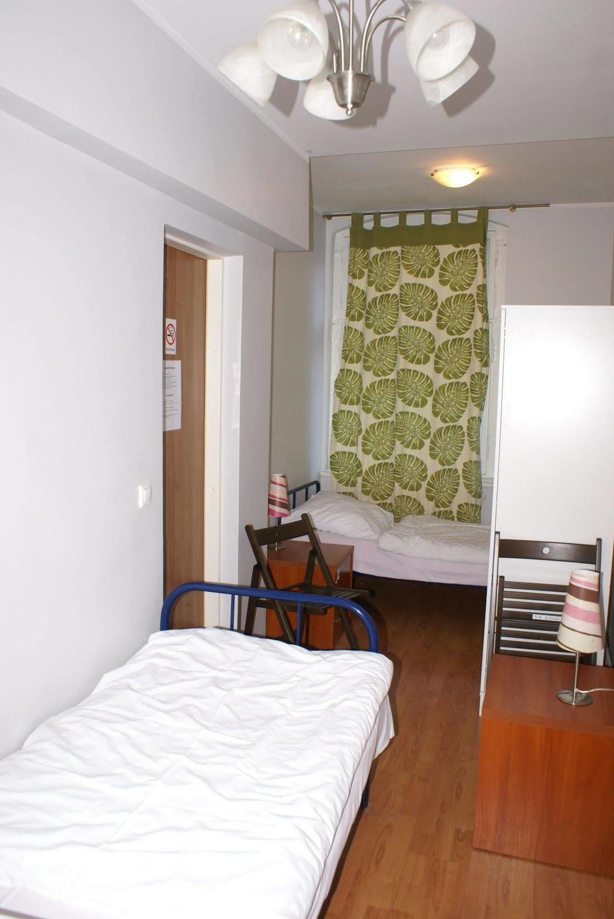 Frolic Goats Hostel 波兹南 外观 照片
