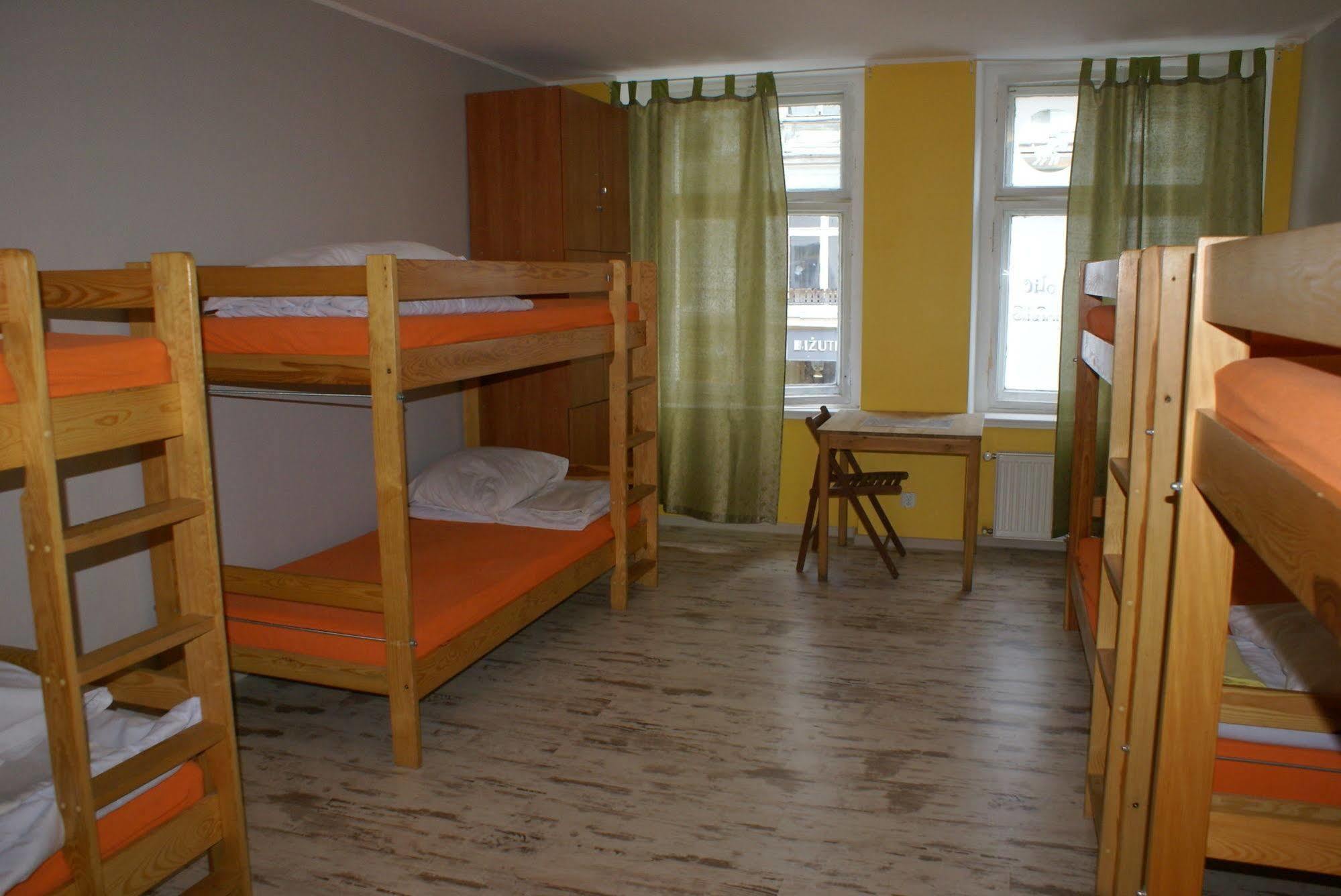 Frolic Goats Hostel 波兹南 外观 照片