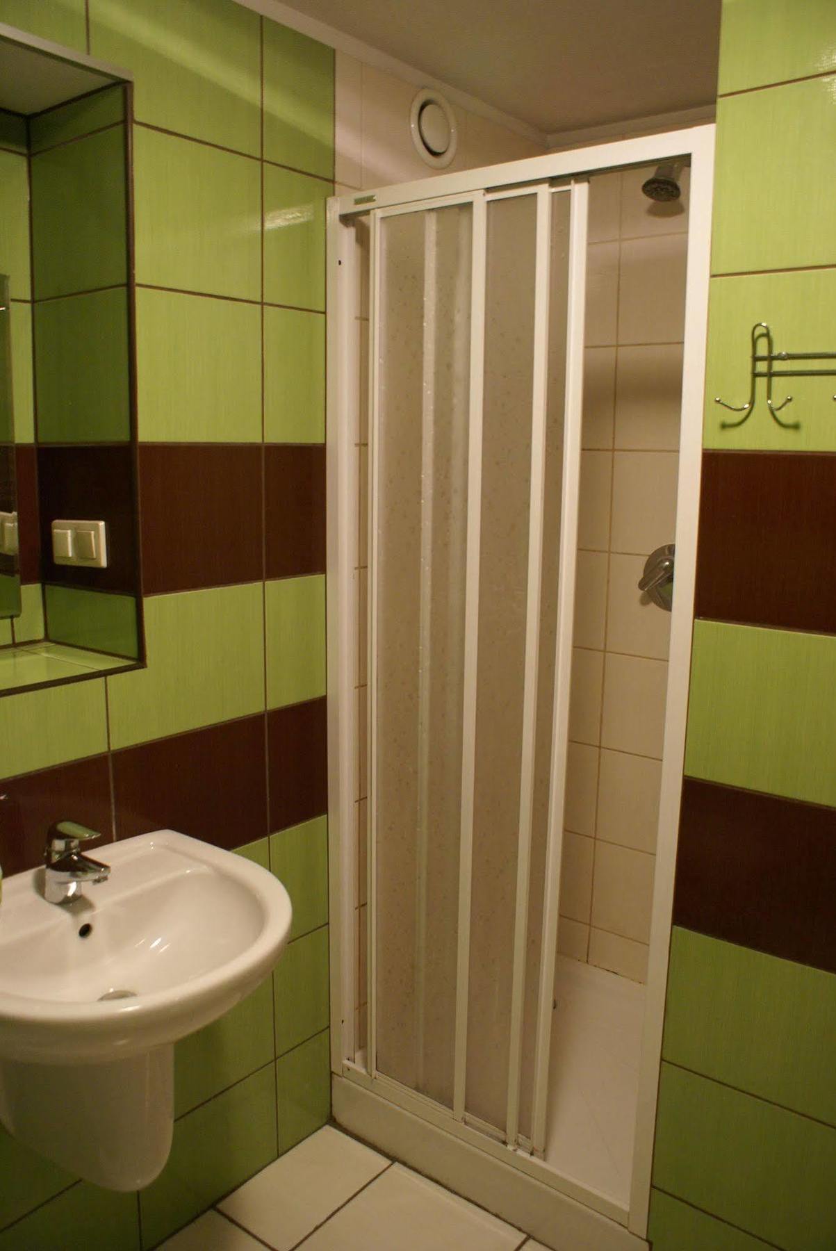 Frolic Goats Hostel 波兹南 外观 照片