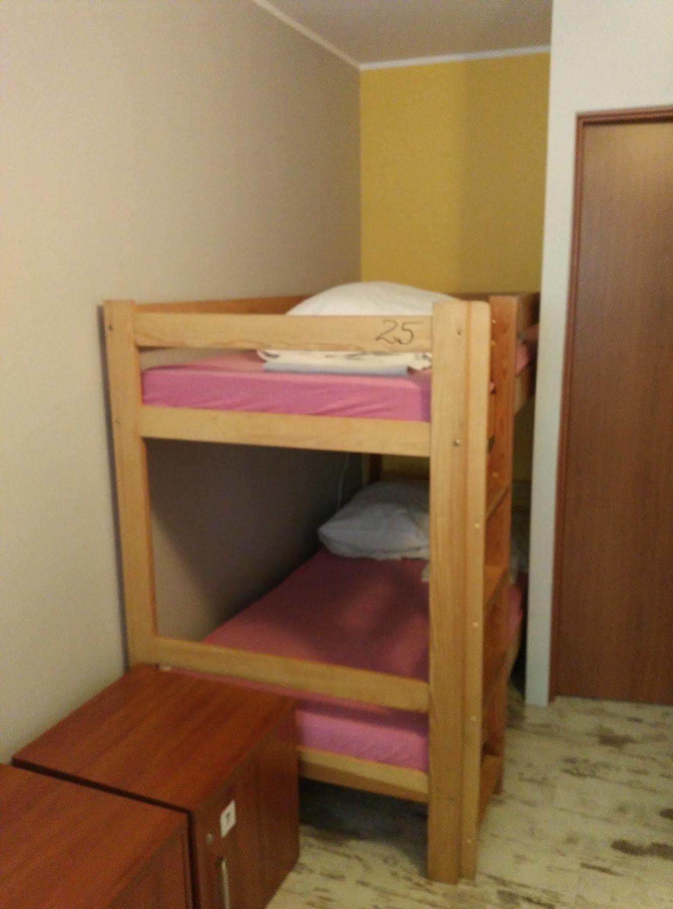 Frolic Goats Hostel 波兹南 外观 照片