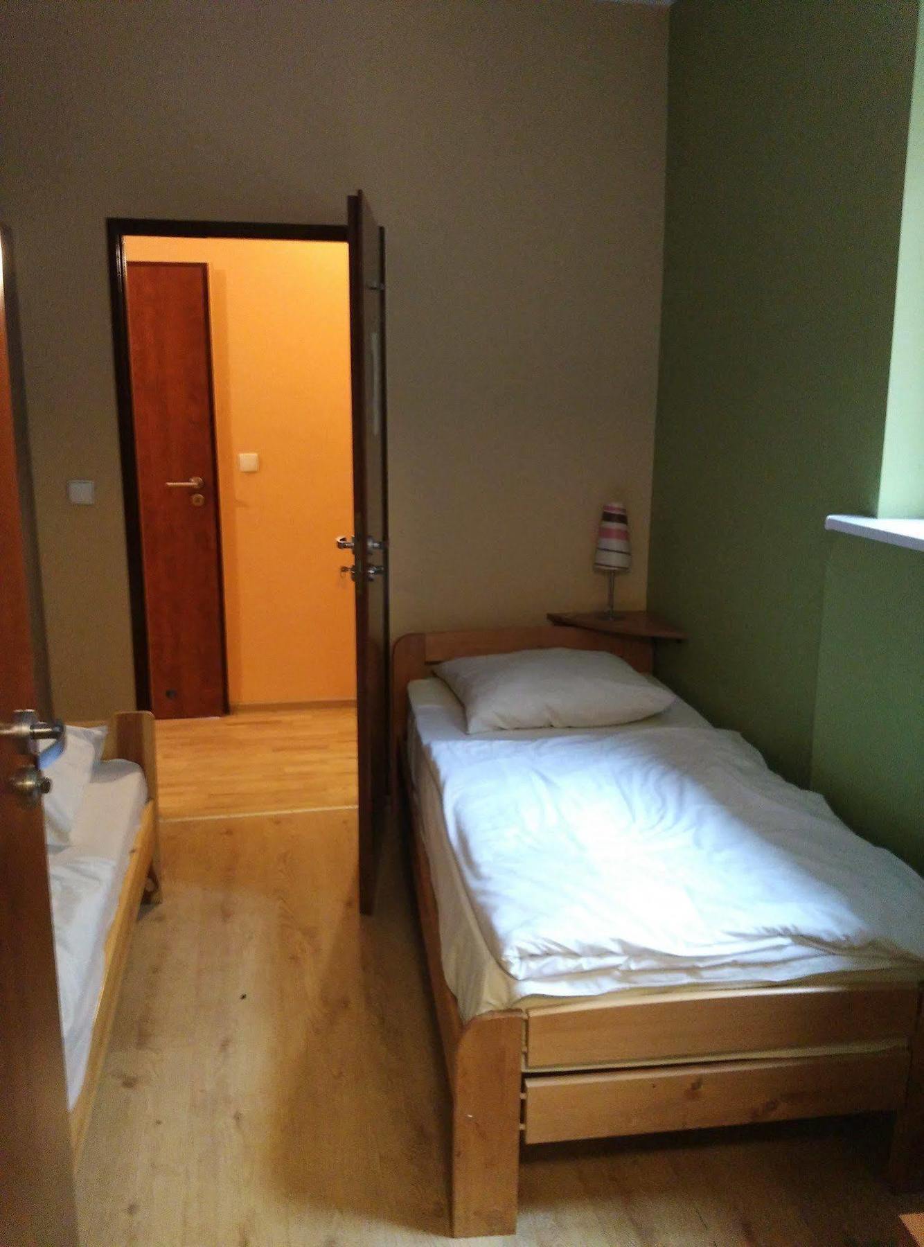 Frolic Goats Hostel 波兹南 外观 照片